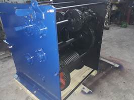 Máy đóng mở cửa van kiểu cáp